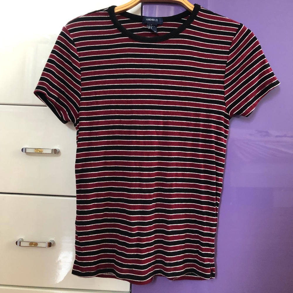 maroon striped basic tee
